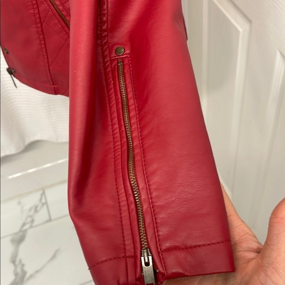 Women's Brick Red Faux Leather Jacket Fitted Pockets Front Zipper Size S - Picture 4 of 16